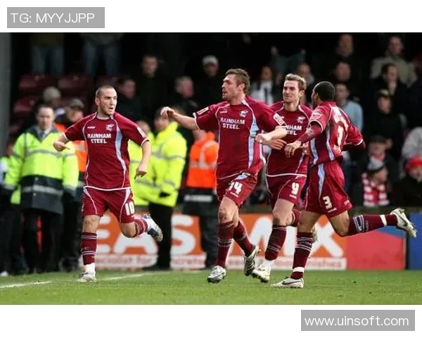 斯肯索普与查尔顿激战正酣谁能在这场较量中笑到最后